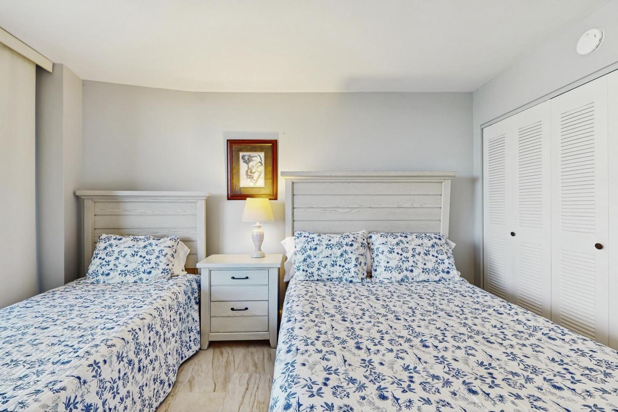 Crystal Waves Apartment Марко Айлънд Екстериор снимка