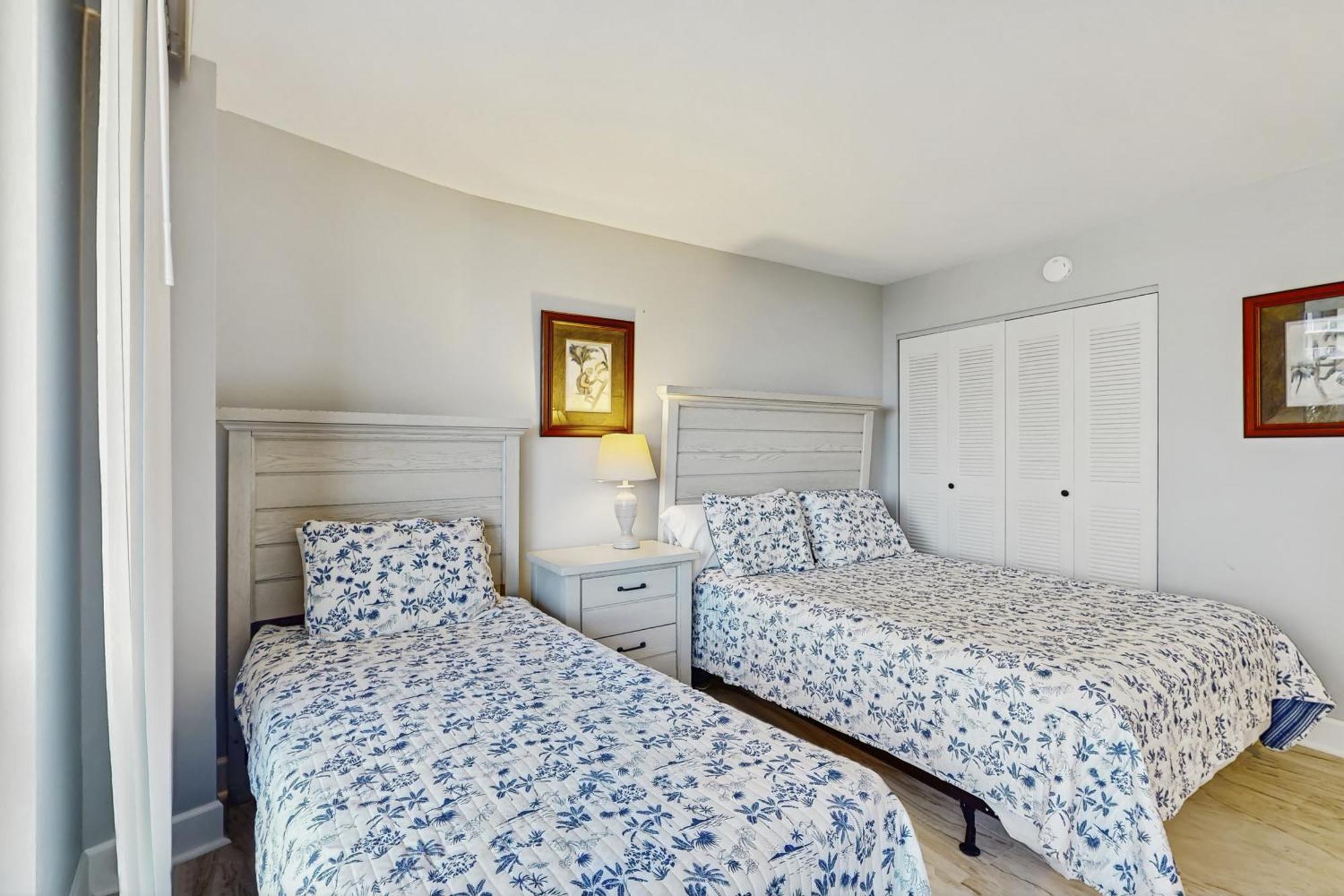 Crystal Waves Apartment Марко Айлънд Екстериор снимка