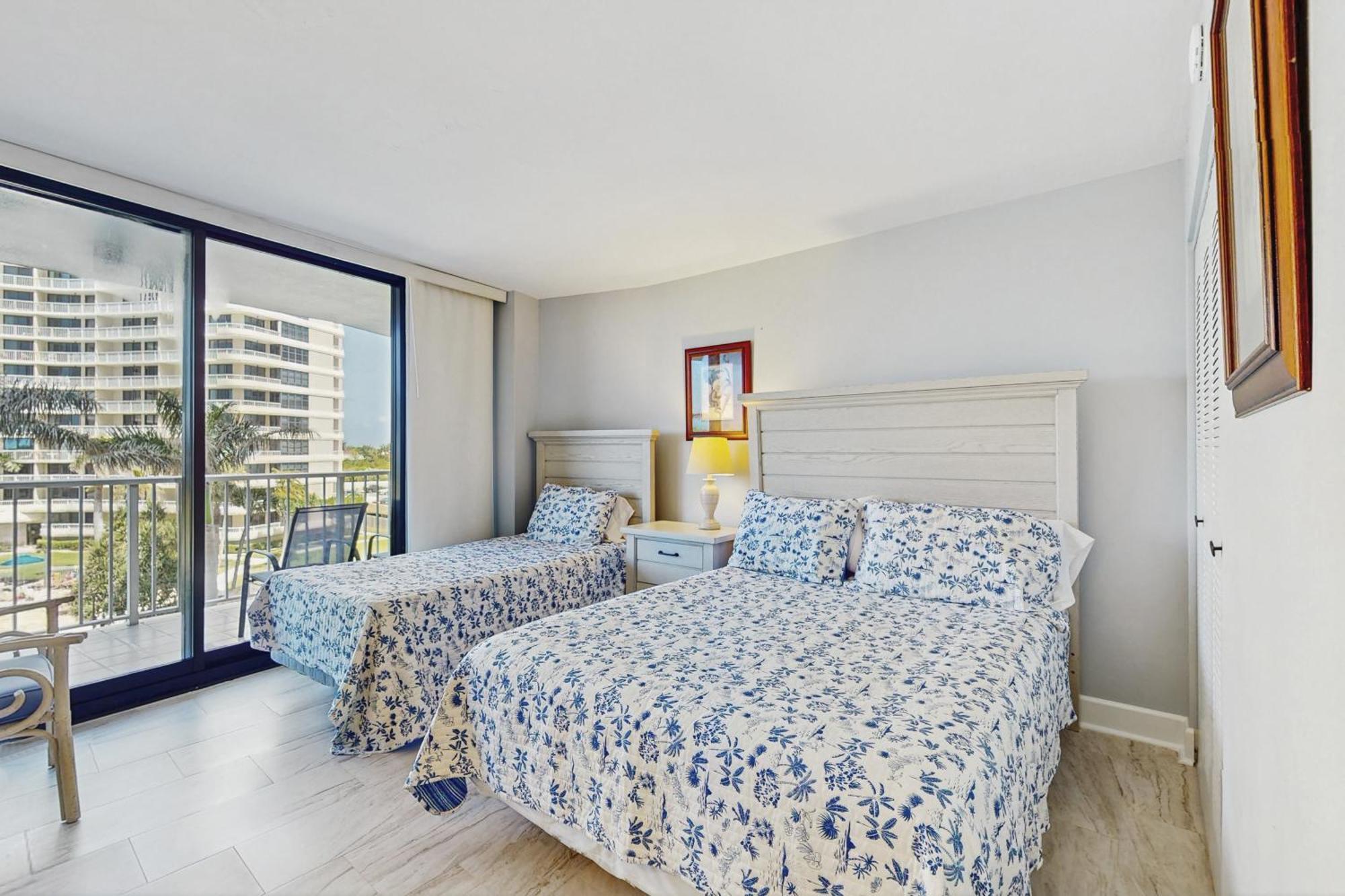Crystal Waves Apartment Марко Айлънд Екстериор снимка